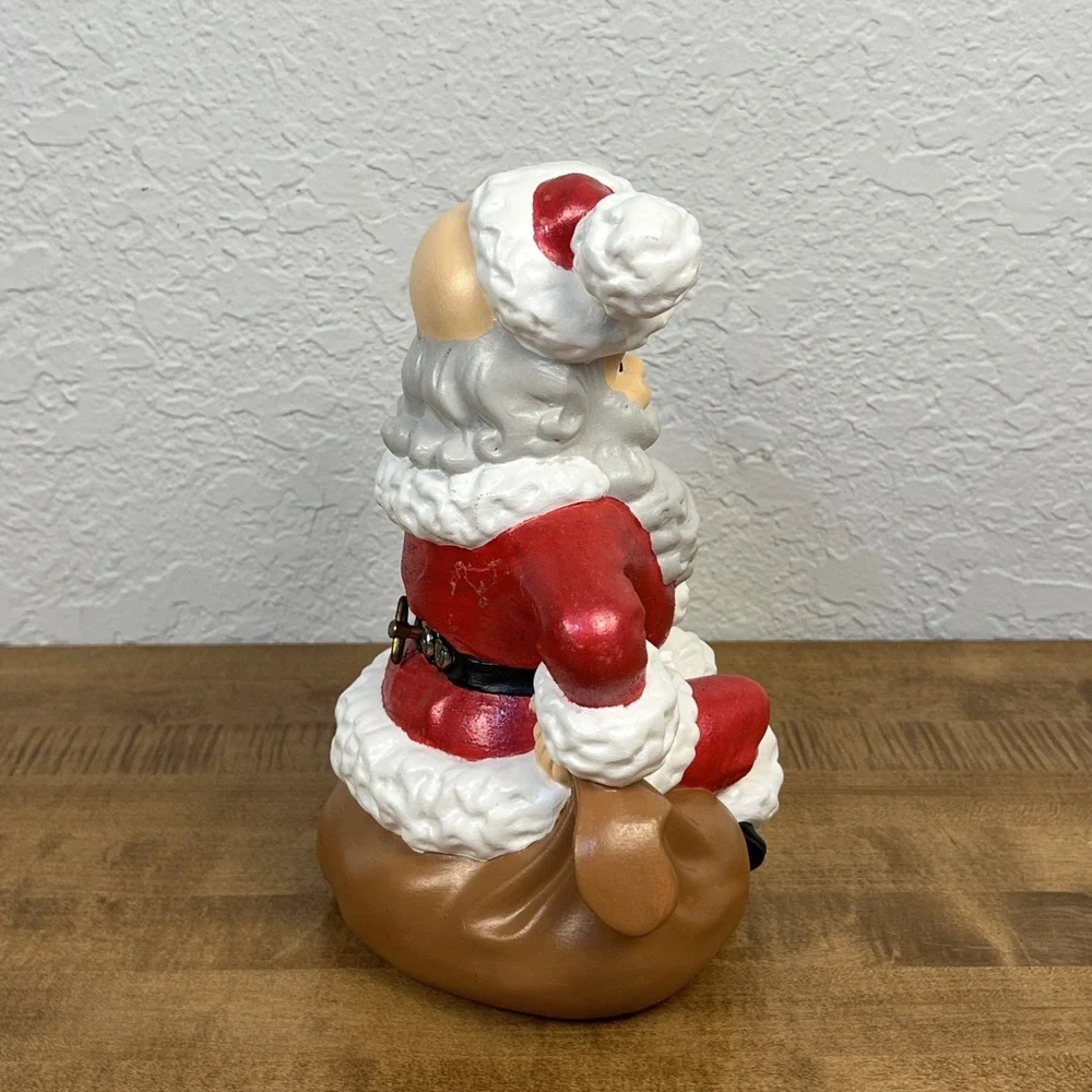 VTG Santa‎ Claus Atlantic Mold Ceramic Sitting on Sack W/ Wind Up Musical Box
